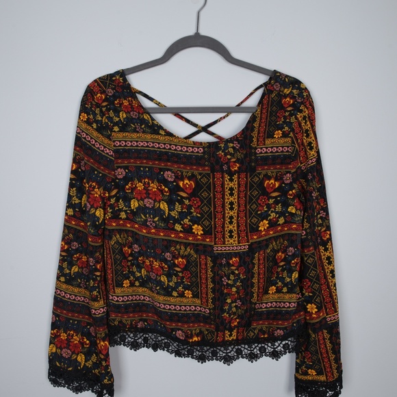 H&M Tops - H&M Coachella Floral Print Top